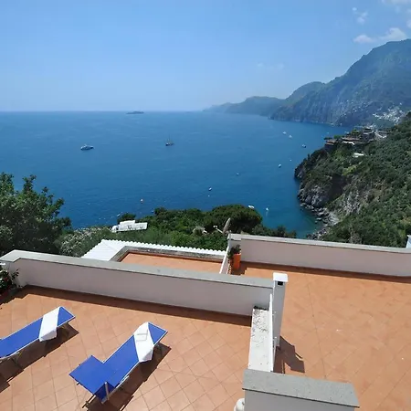 Valeria Villa Positano